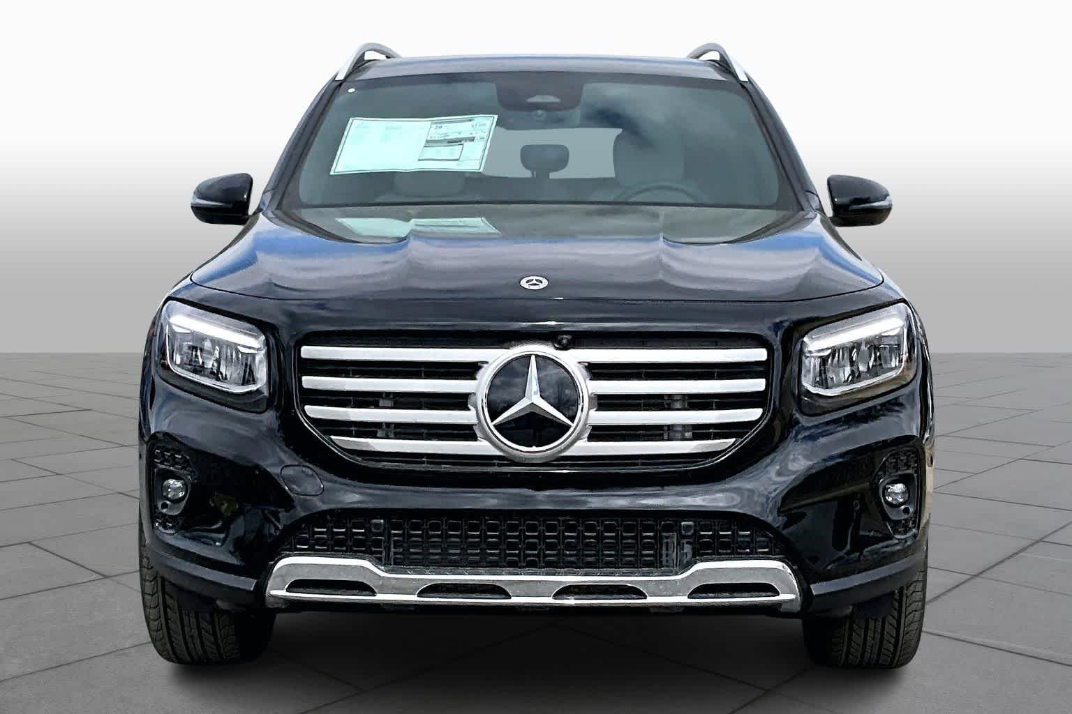 New 2026 Night Black Mercedes-Benz GLB 250 image 3