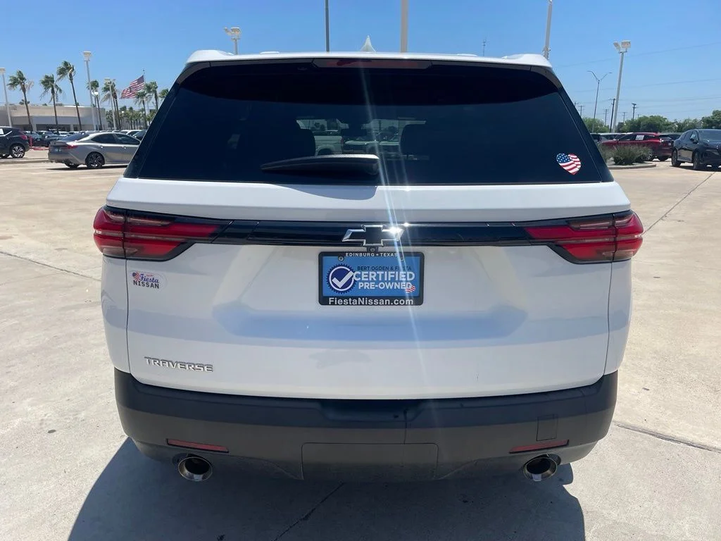 Used 2022 White Chevrolet LS image 6