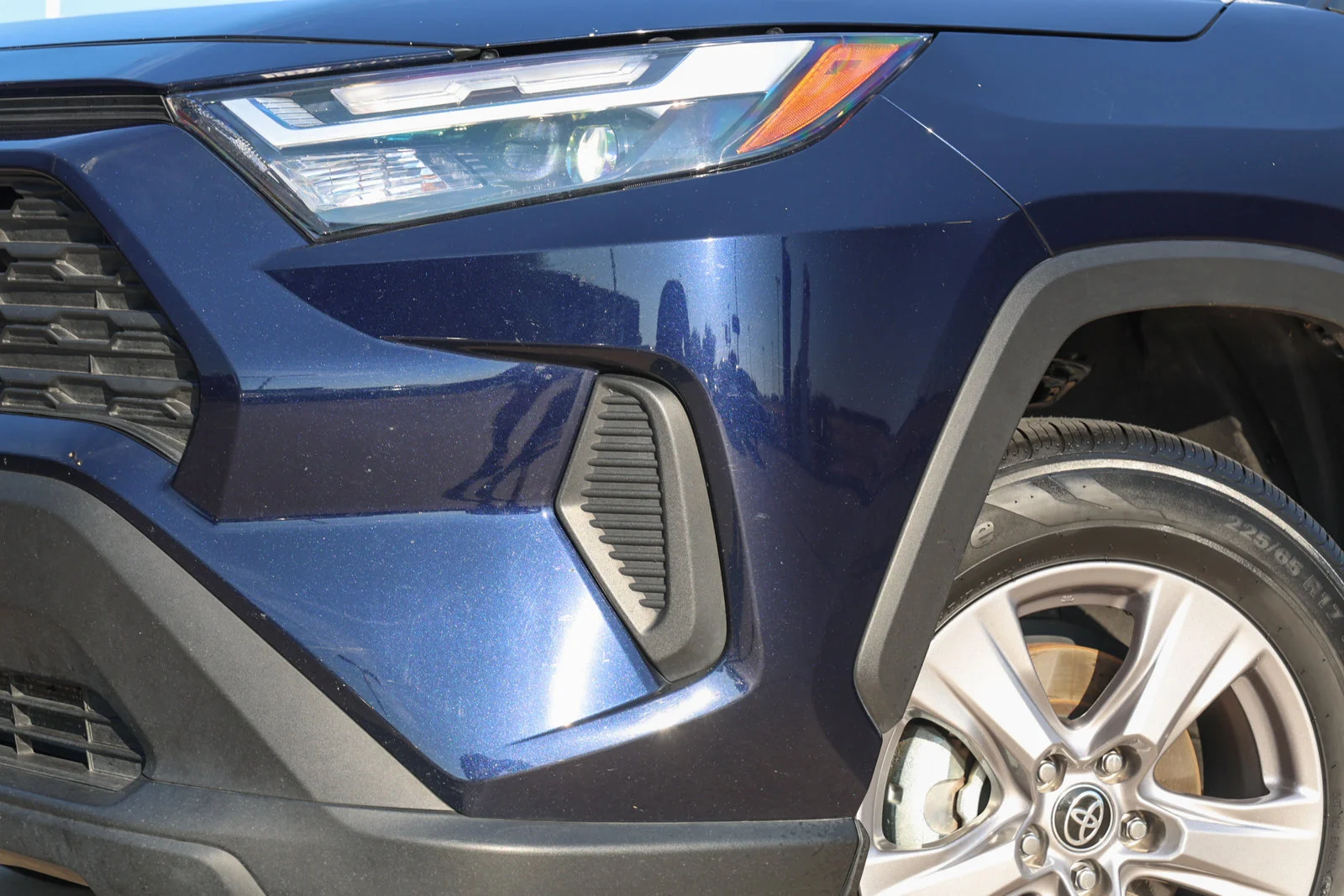 Used 2025 Blue Toyota XLE image 11