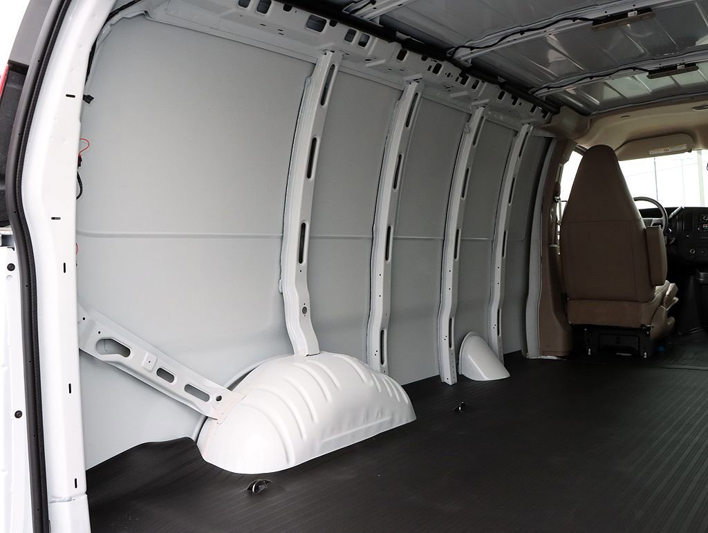 2026 Chevrolet Express Cargo Work Van - Photo 24