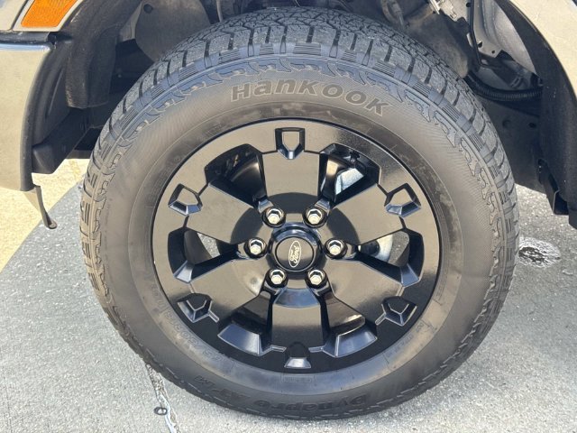 Used 2023 Gray Ford XLT image 9