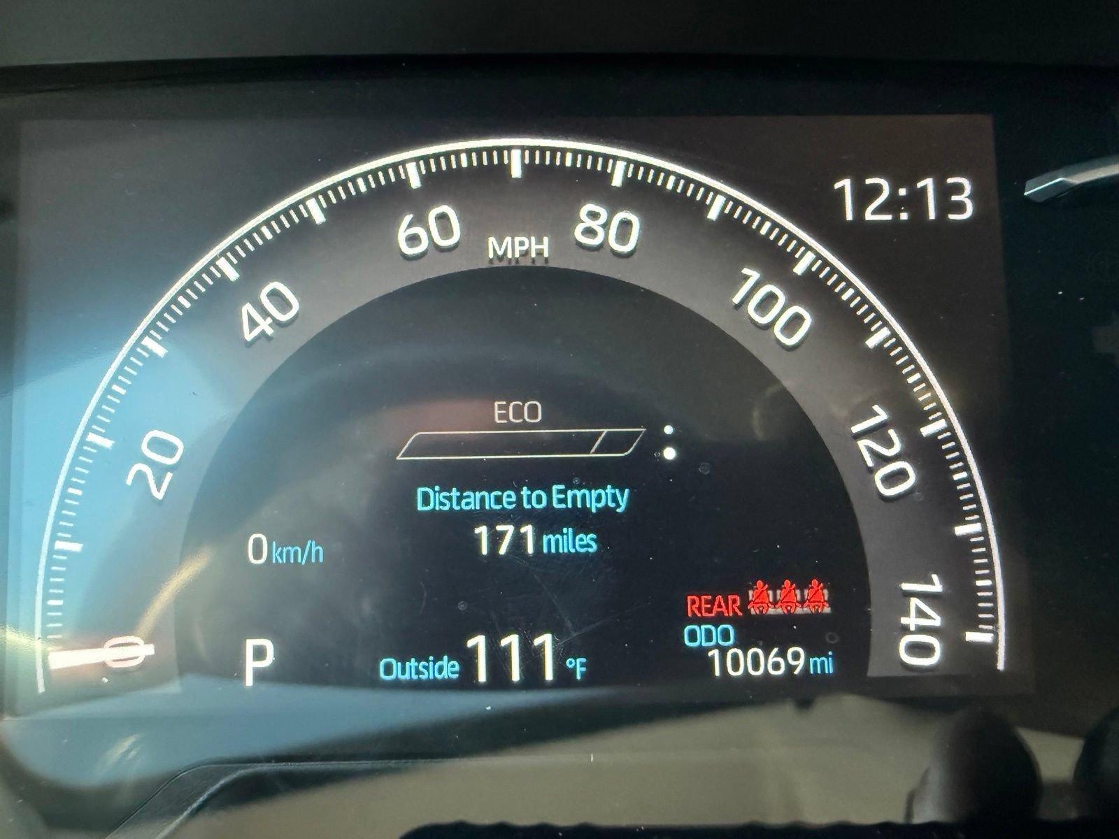 2025 Toyota RAV4 LE - Photo 15
