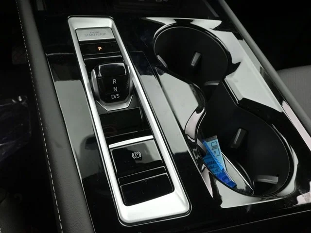 New 2026 Pure Gray Volkswagen 2.0T SE W/TECHNOLOGY image 18