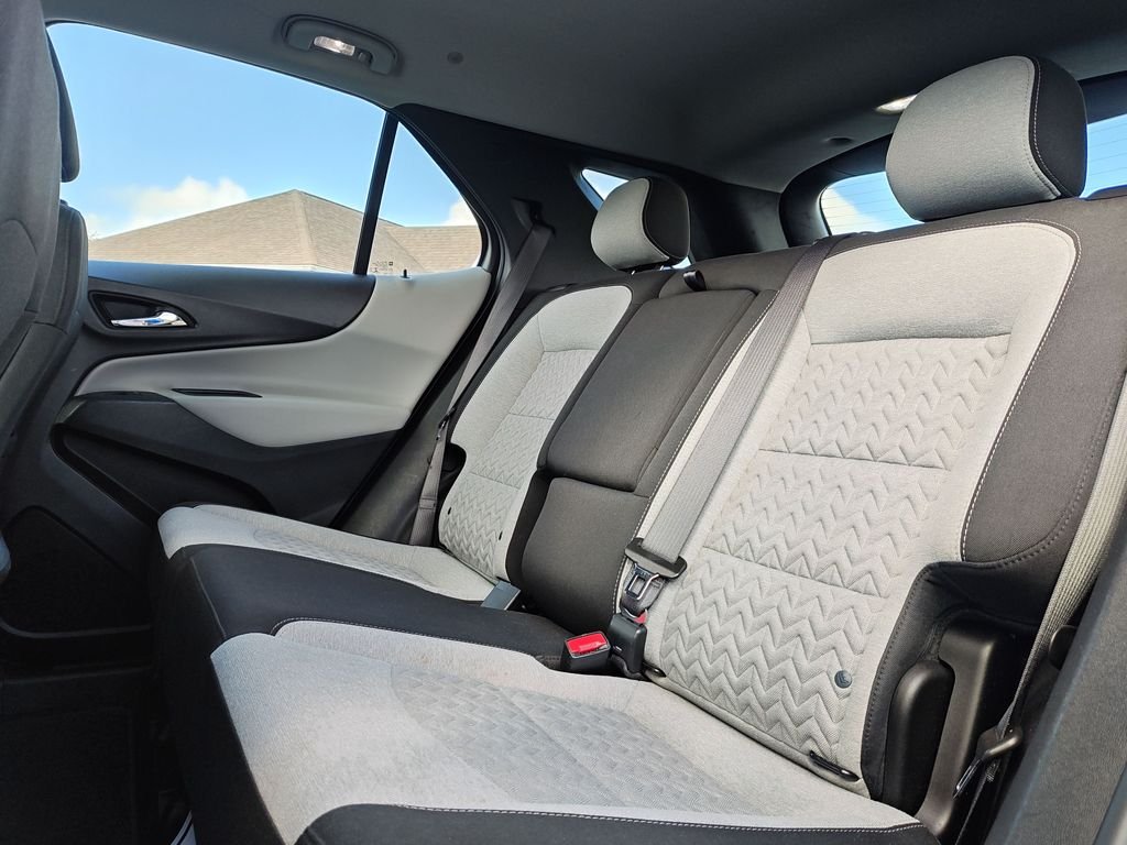 Used 2022 White Chevrolet LS image 14