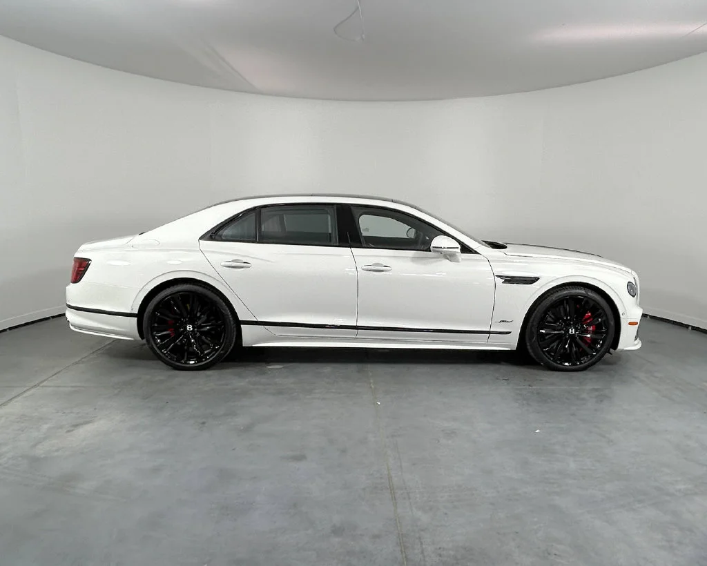 New 2026 White Bentley V8 image 5