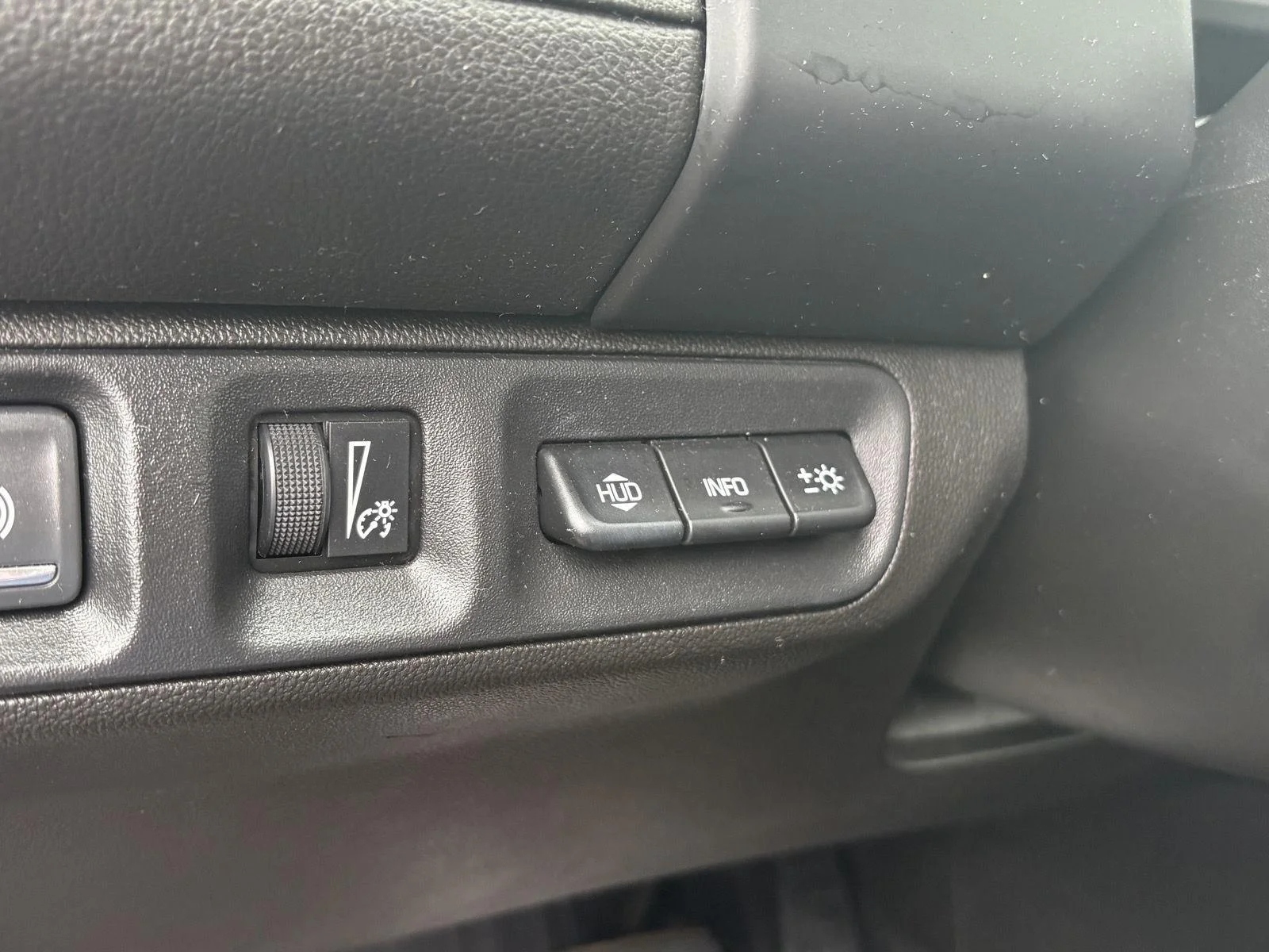 Used 2022 Midnight Blue Metallic GMC Denali image 6
