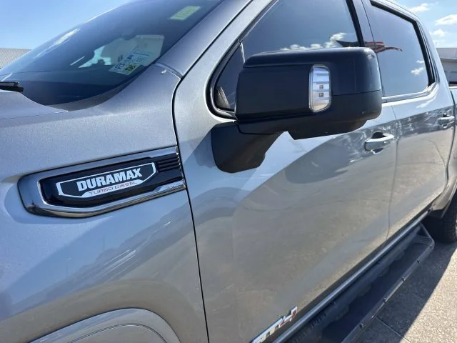 Used 2025 Silver GMC AT4 image 9
