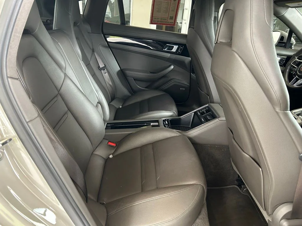 Used 2018 Black Porsche 4 image 29