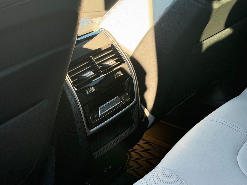 2026 BMW X5 40i - Photo 12