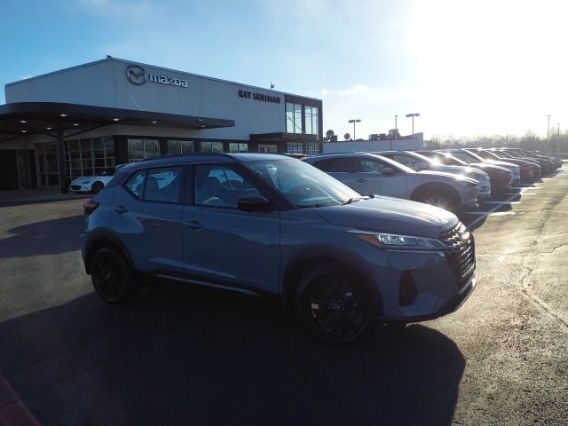 2024 Nissan Kicks SR