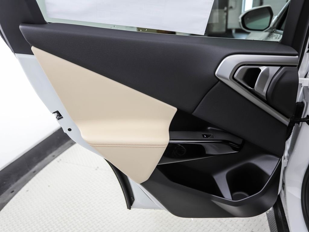 New 2026 White Metallic BMW 30 xDrive image 20