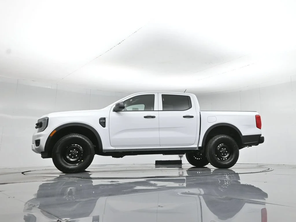 New 2026 Oxford White Ford XL image 47