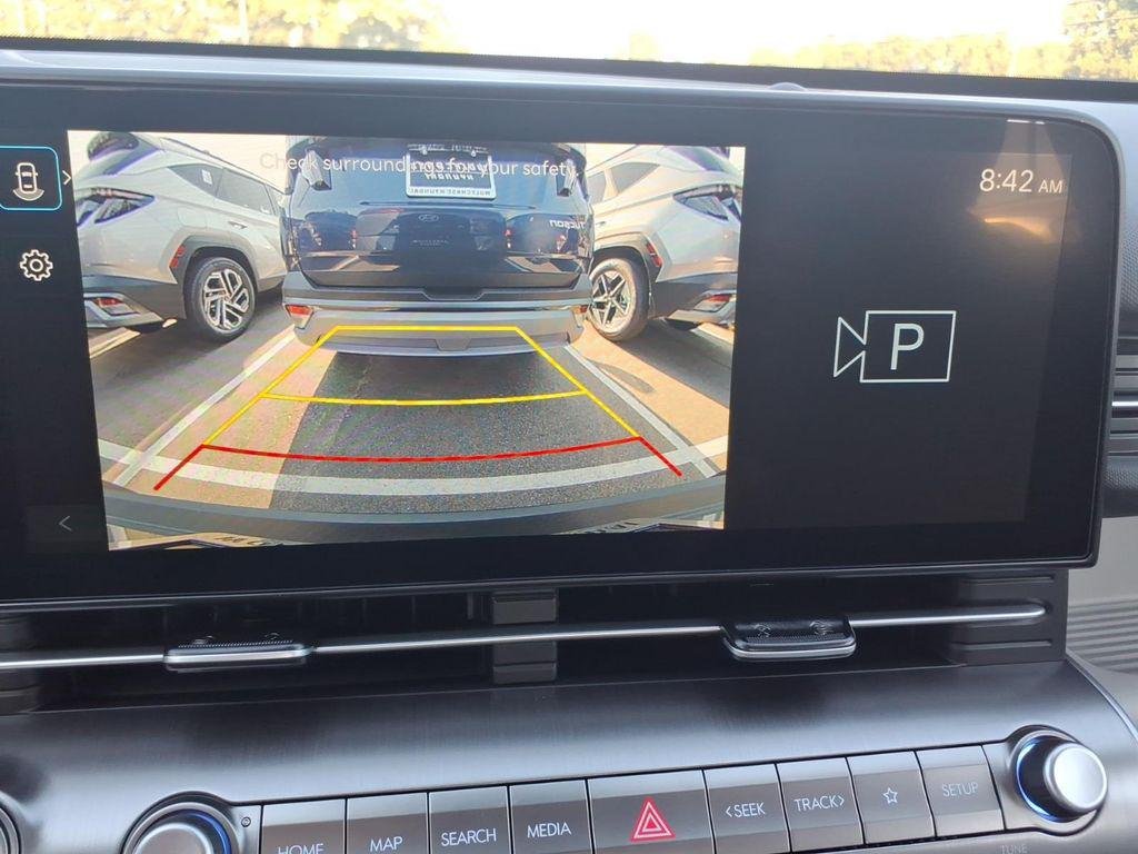 New 2027 Gray Hyundai SE FWD image 23