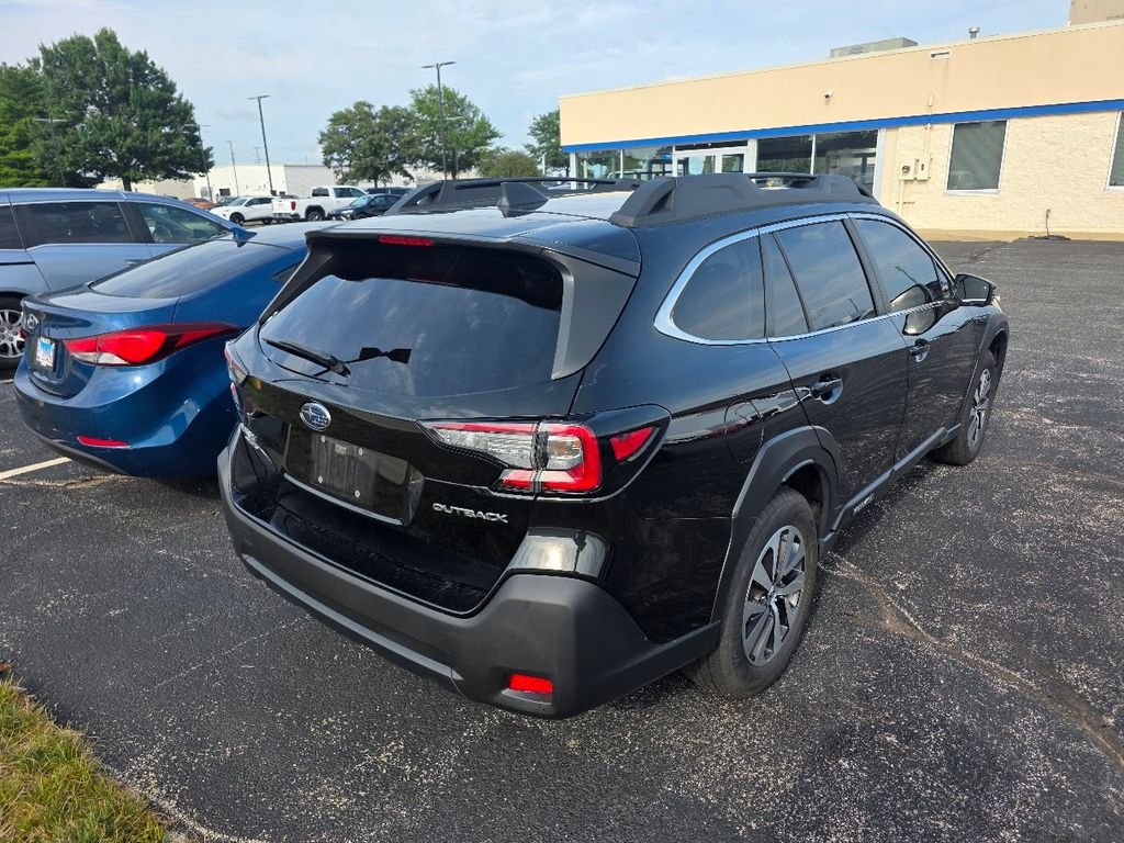 Used 2025 Crystal Black Silica Subaru Premium image 4