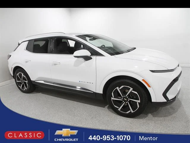 Certified Used 2024 Summit White Chevrolet 2LT image 1