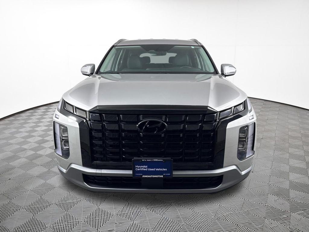 Certified Used 2025 Silver Hyundai SEL image 3