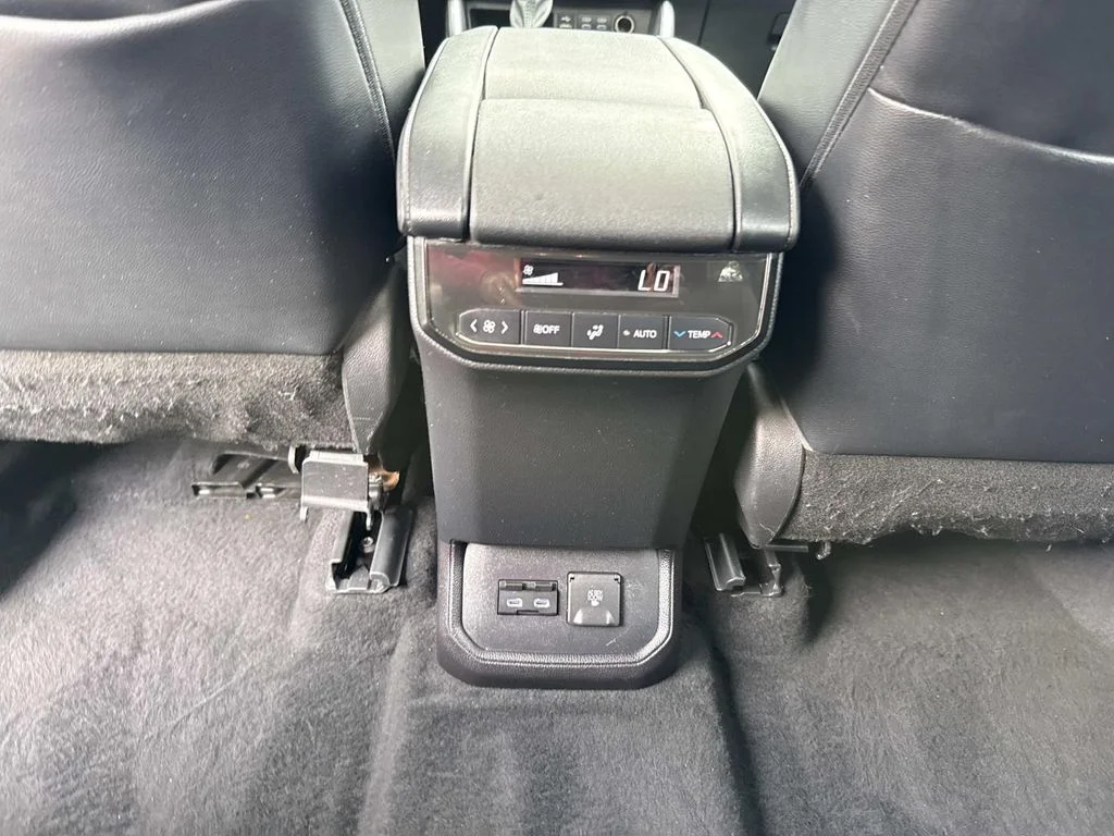 Used 2022  Toyota Limited image 20