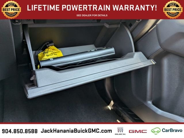 Used 2025 White Chevrolet Trail Boss image 25