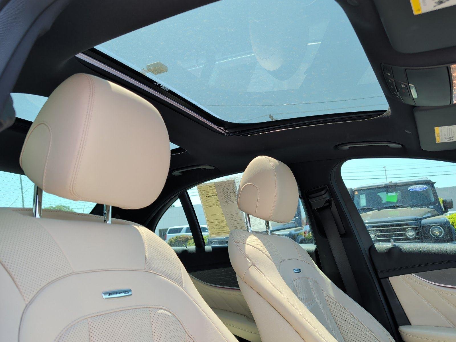 Used 2021 designo Diamond White Mercedes-Benz AMG® E 53 image 31