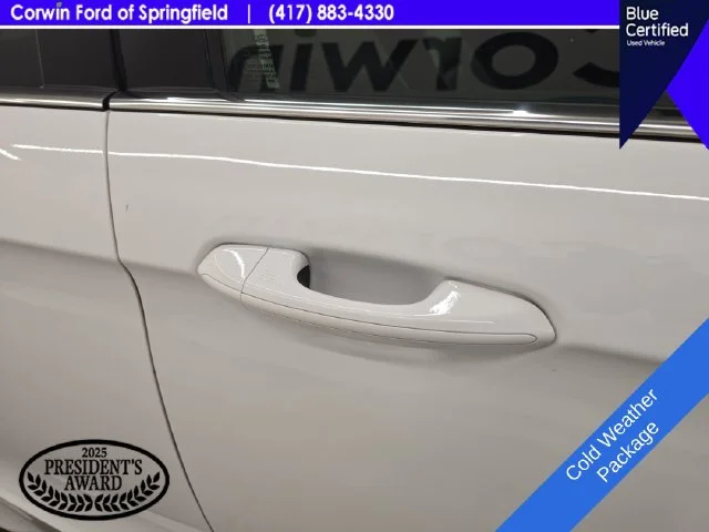 Certified Used 2019 Oxford White Ford SEL image 10