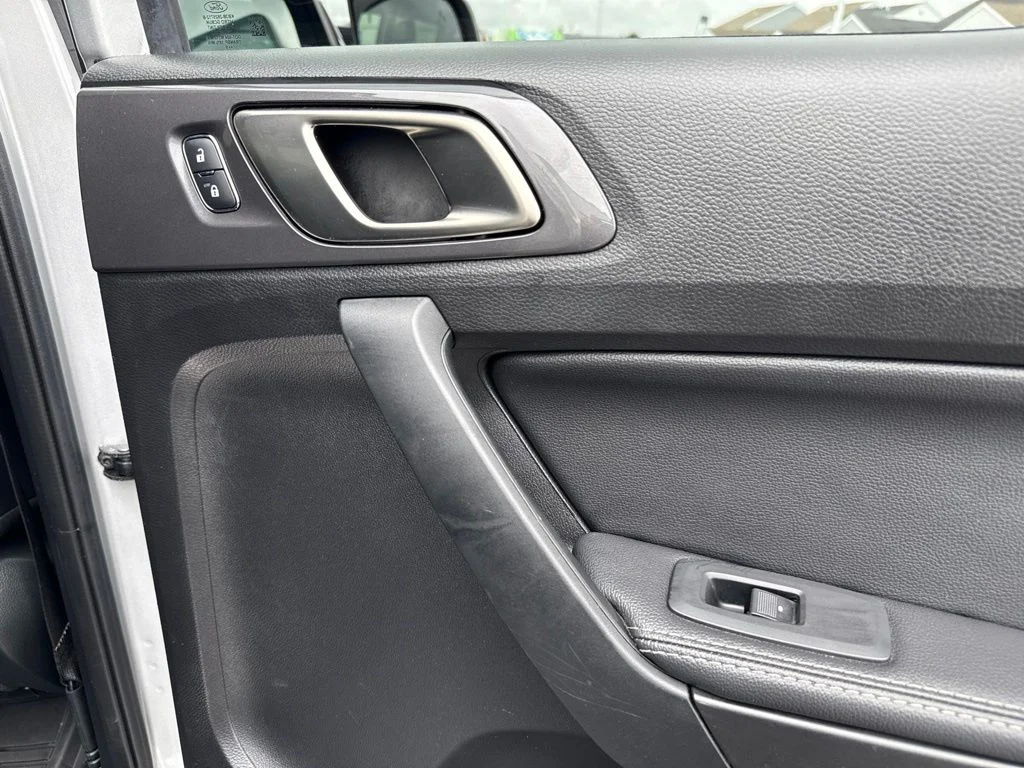 Certified Used 2019 Ingot Silver Ford Lariat image 39