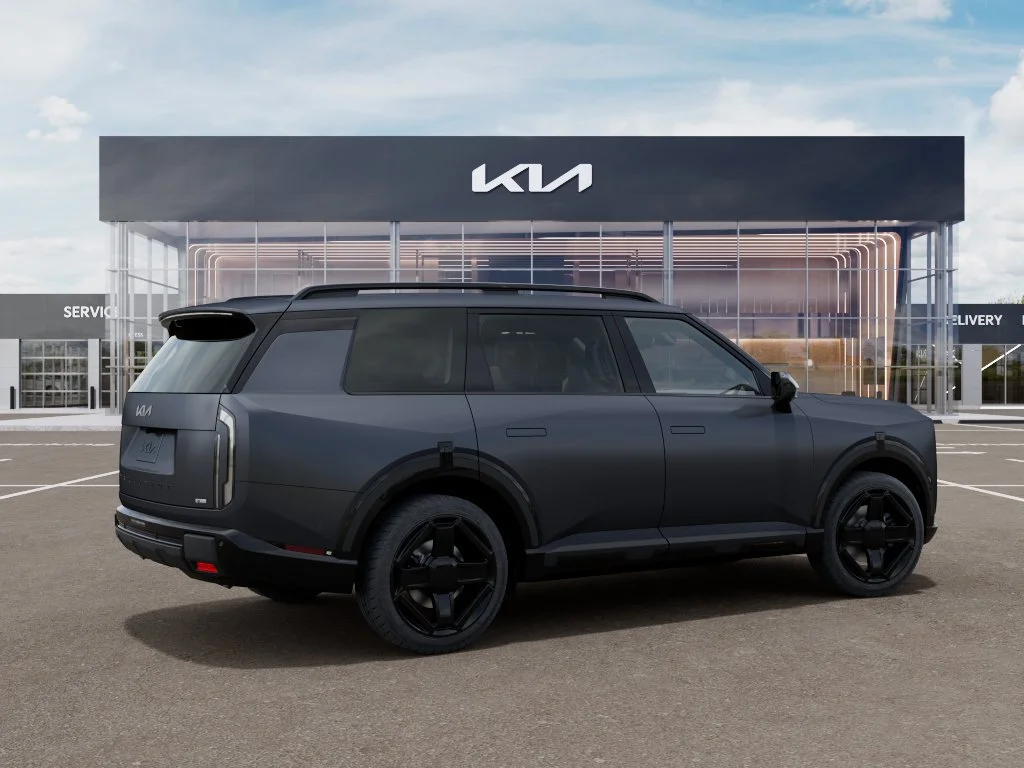 New 2027 Panthera Metal Matte Kia X-Line SX-Prestige In-Transit image 6