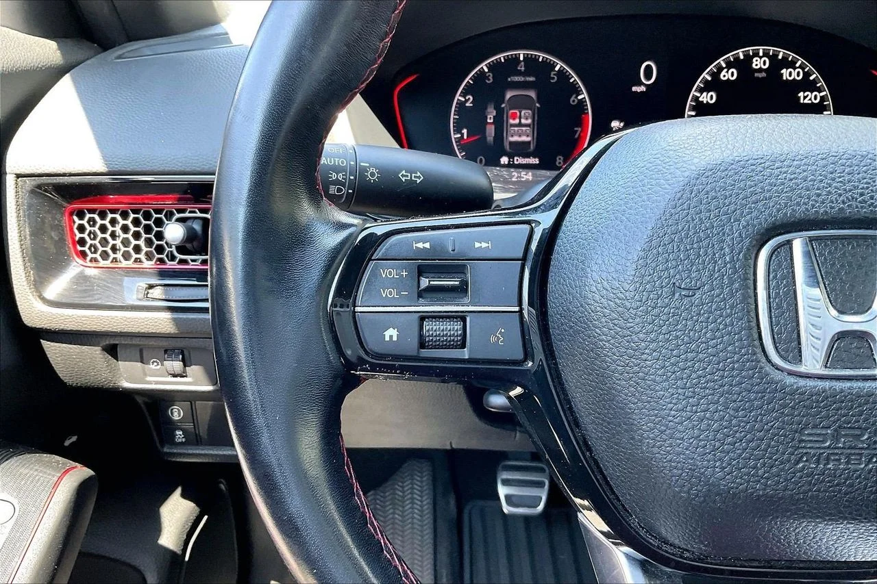 Certified Used 2022  Honda Si image 27
