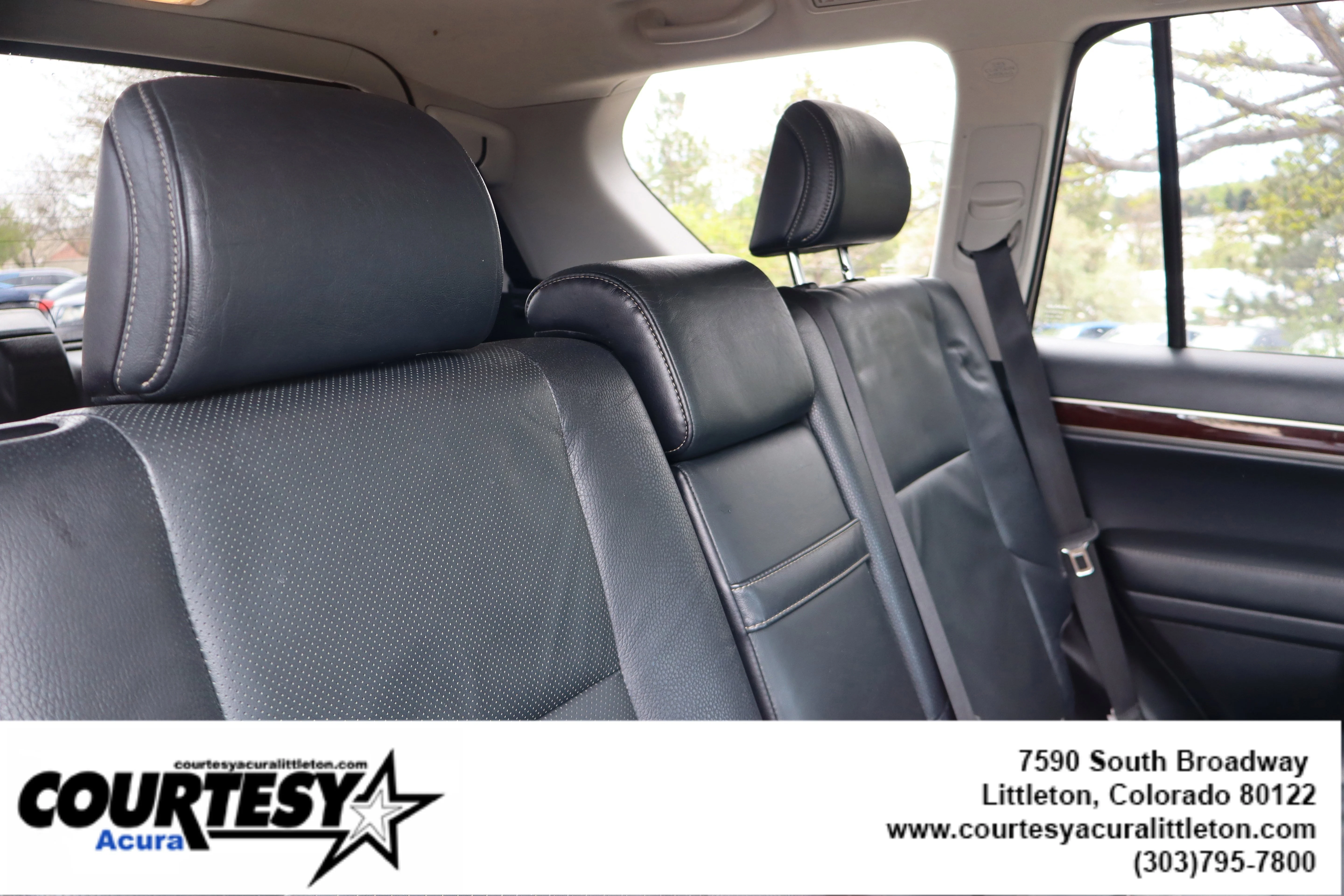 Used 2016  Lexus  image 29