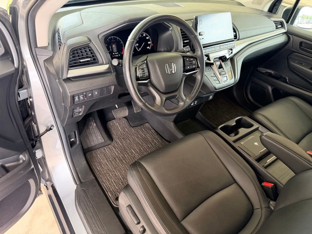 Used 2025 Blue Honda EX-L image 12