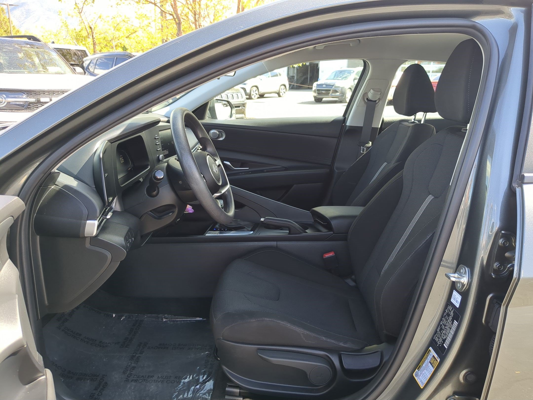 2024 Hyundai Elantra SE - Photo 15