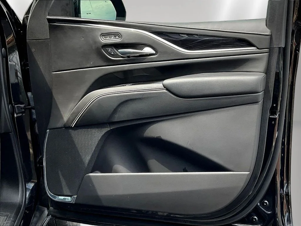 2023 Cadillac Escalade ESV V-Sport - Photo 25