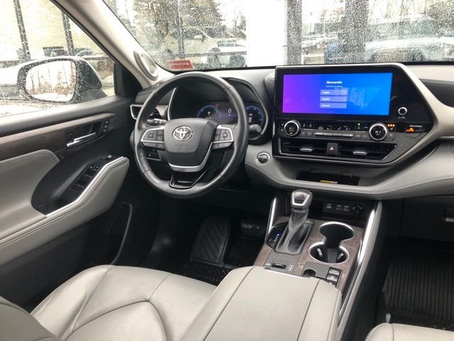 Used 2023 Silver Toyota Limited image 14