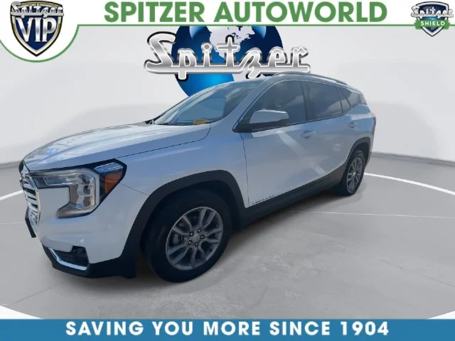 Used 2024 White GMC SLT image 4
