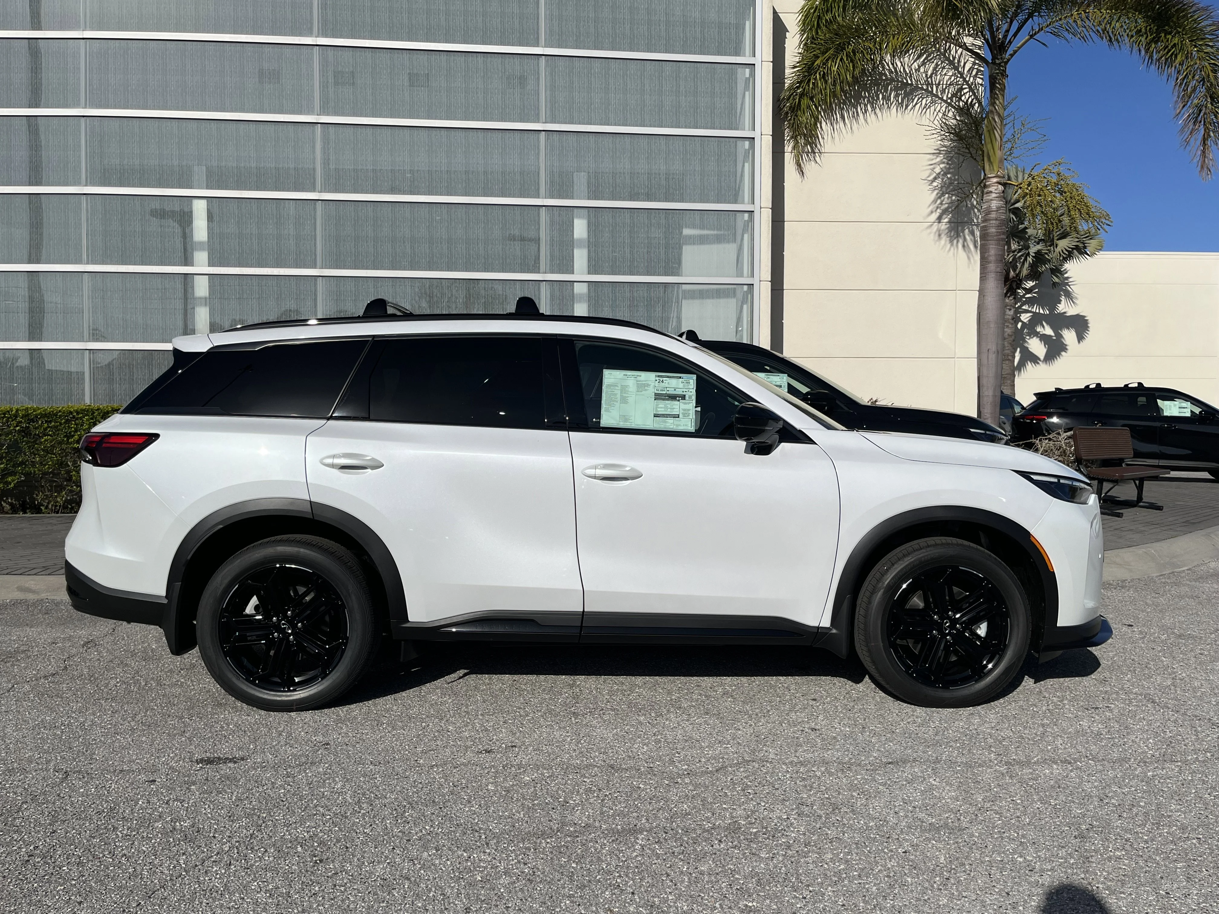 New 2026 Radiant White INFINITI SPORT image 7
