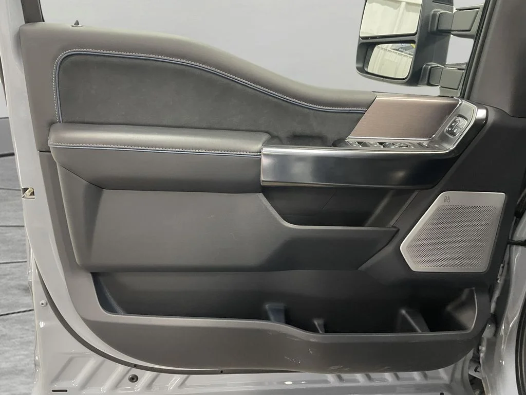 2026 Ford F-250 Super Duty Platinum - Photo 10