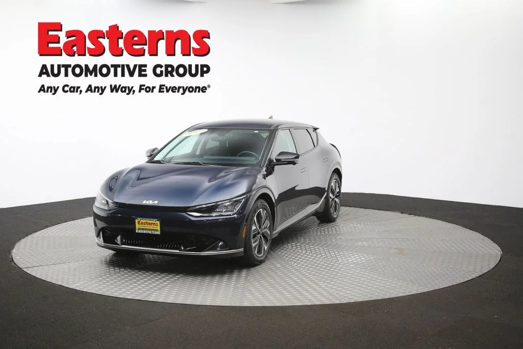 Used 2023 Blue Kia Wind image 57