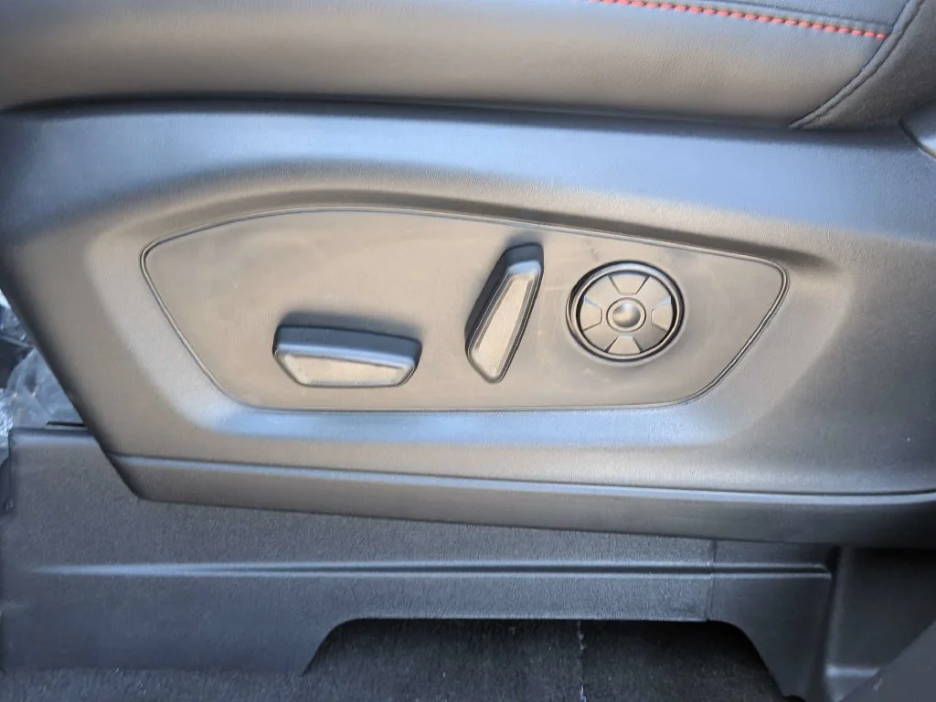 New 2027 Carbonized Gray Metallic Ford ST-Line image 18