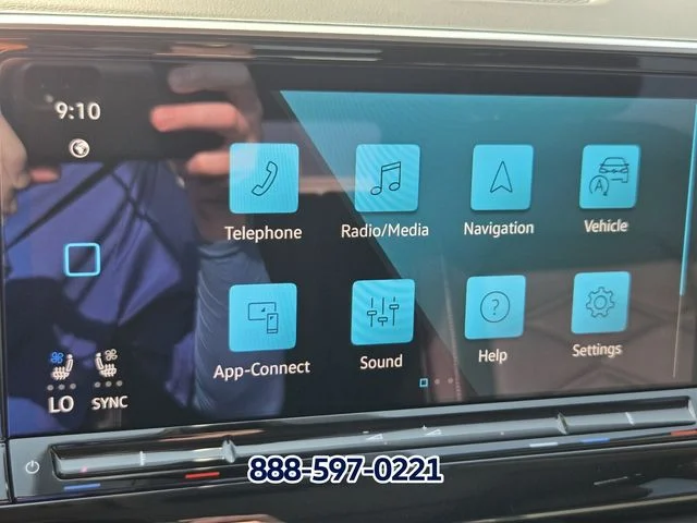 New 2026 Pure Gray Volkswagen 2.0T SE W/TECHNOLOGY image 16