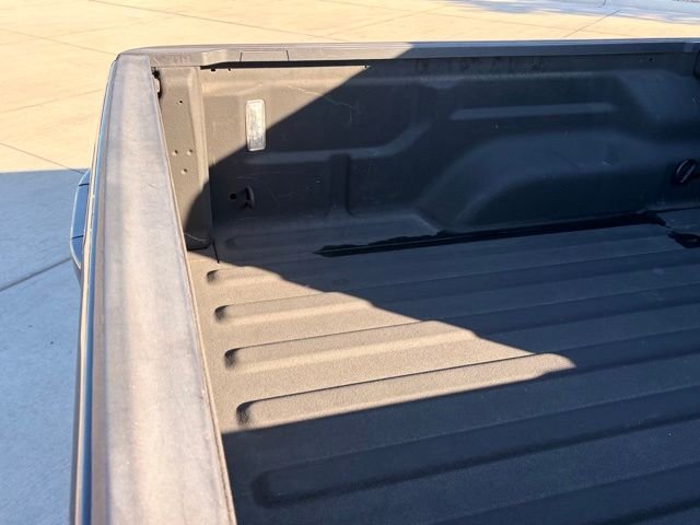 Used 2022 Black Jeep Overland image 9