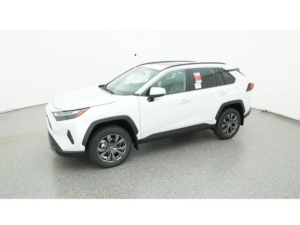 Used 2024 Beige Toyota Limited image 3