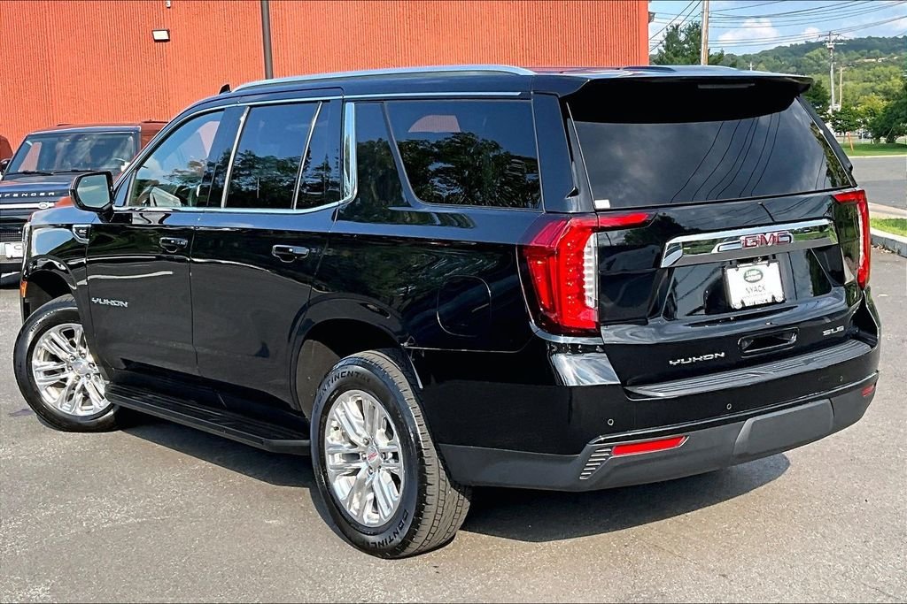 Used 2022 Black GMC SLE image 11