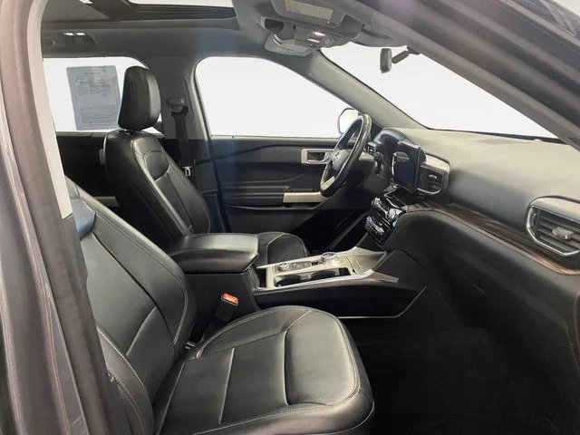 Used 2021 Gray Ford Limited image 15