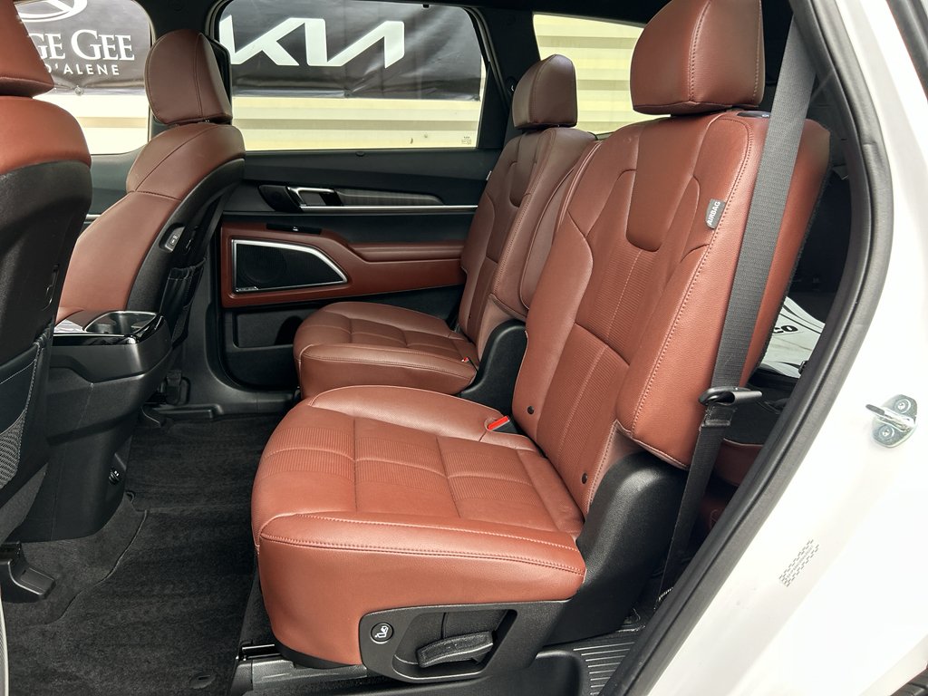 Certified Used 2025 Glacial White Pearl Kia SX image 12