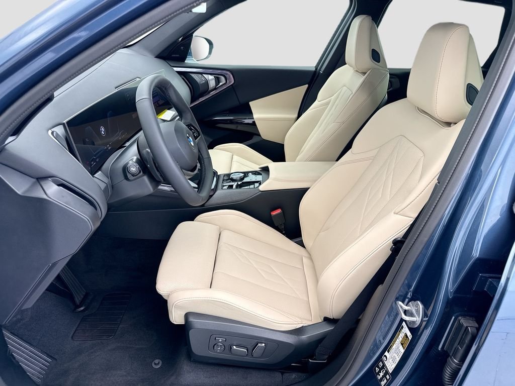 New 2026 Blue Metallic BMW 30 xDrive image 17