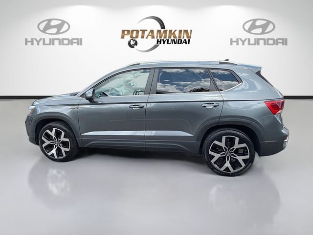 Used 2022 Gray Volkswagen 1.5T SEL image 8