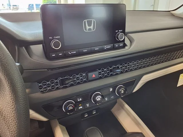 2025 Honda Accord LX - Photo 10