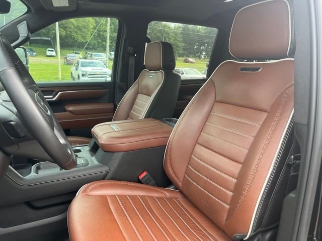 Used 2024  GMC Denali Ultimate image 12