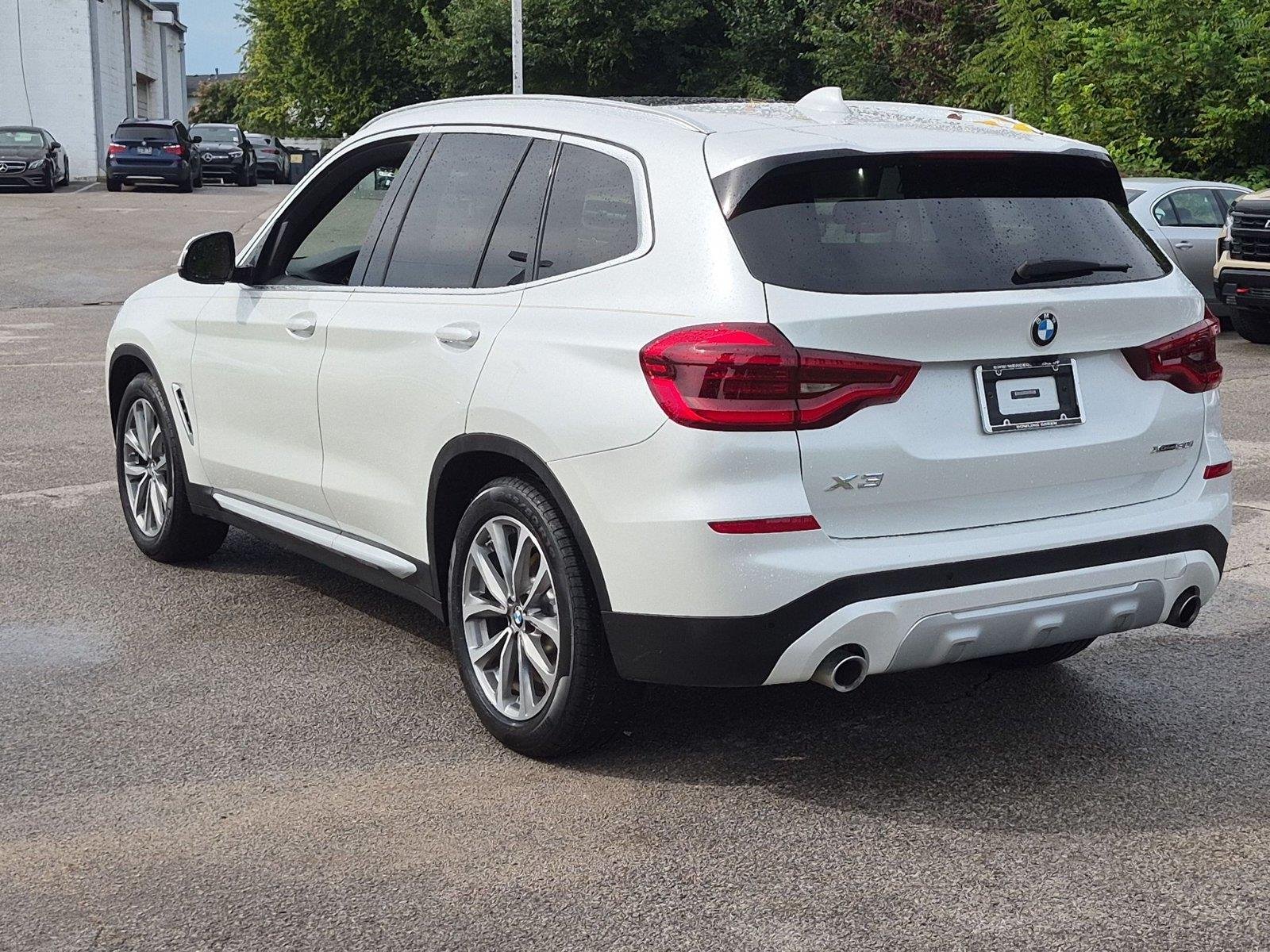 Used 2019 Mineral White Metallic BMW xDrive30i image 3