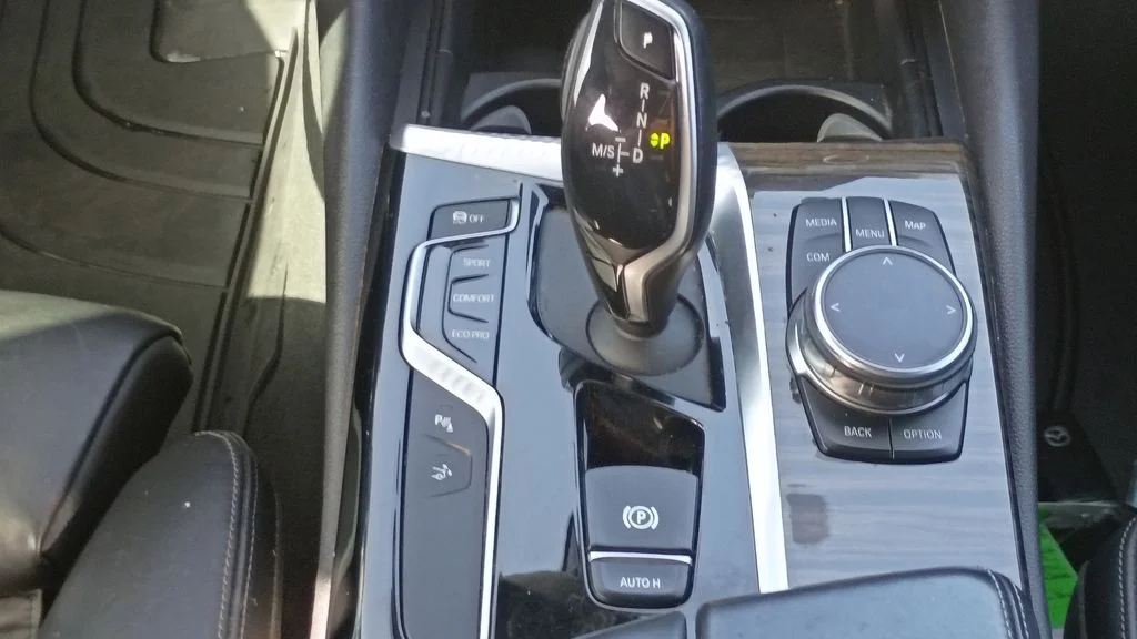 Used 2019 Black BMW 640 Gran Turismo i xDrive image 24