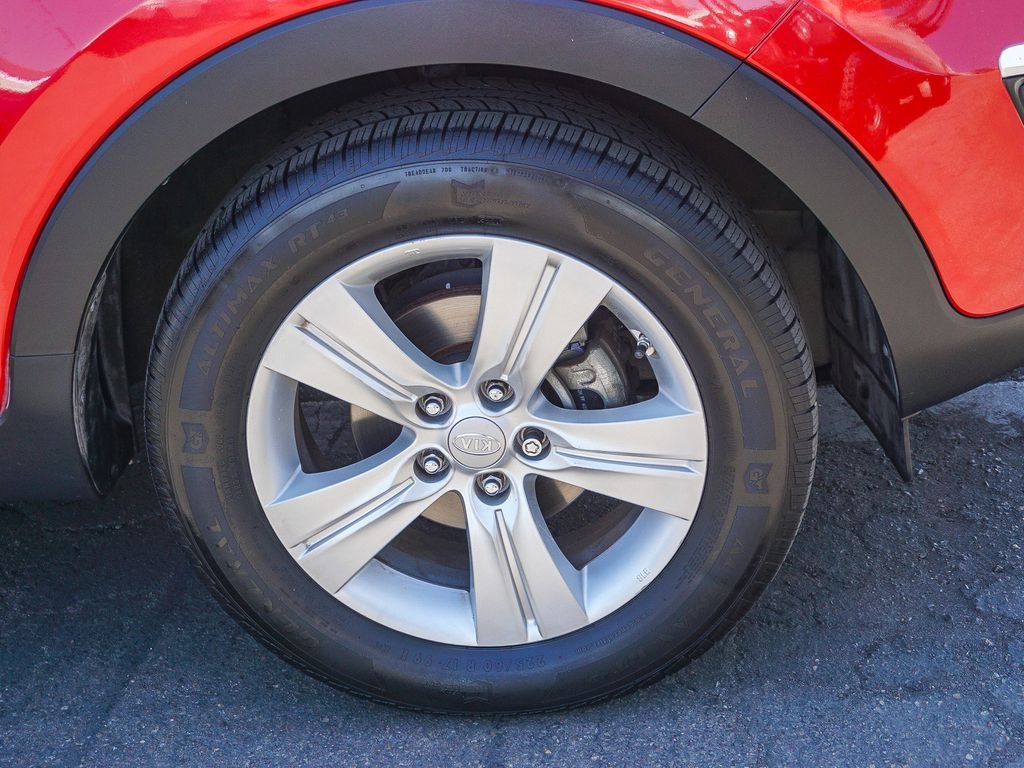 Used 2011 Red Kia LX image 10